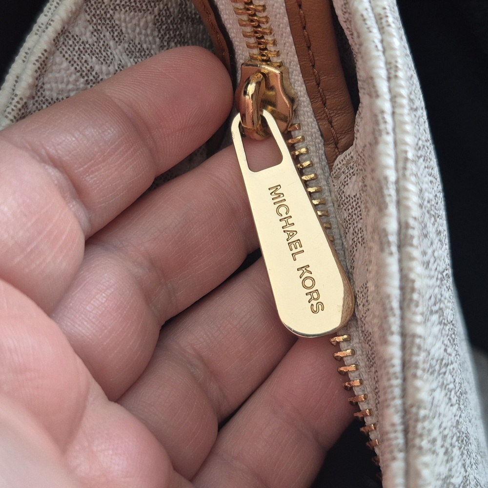 Michael Kors Cream and Brown Crossbody Bag - Picture 6 of 8